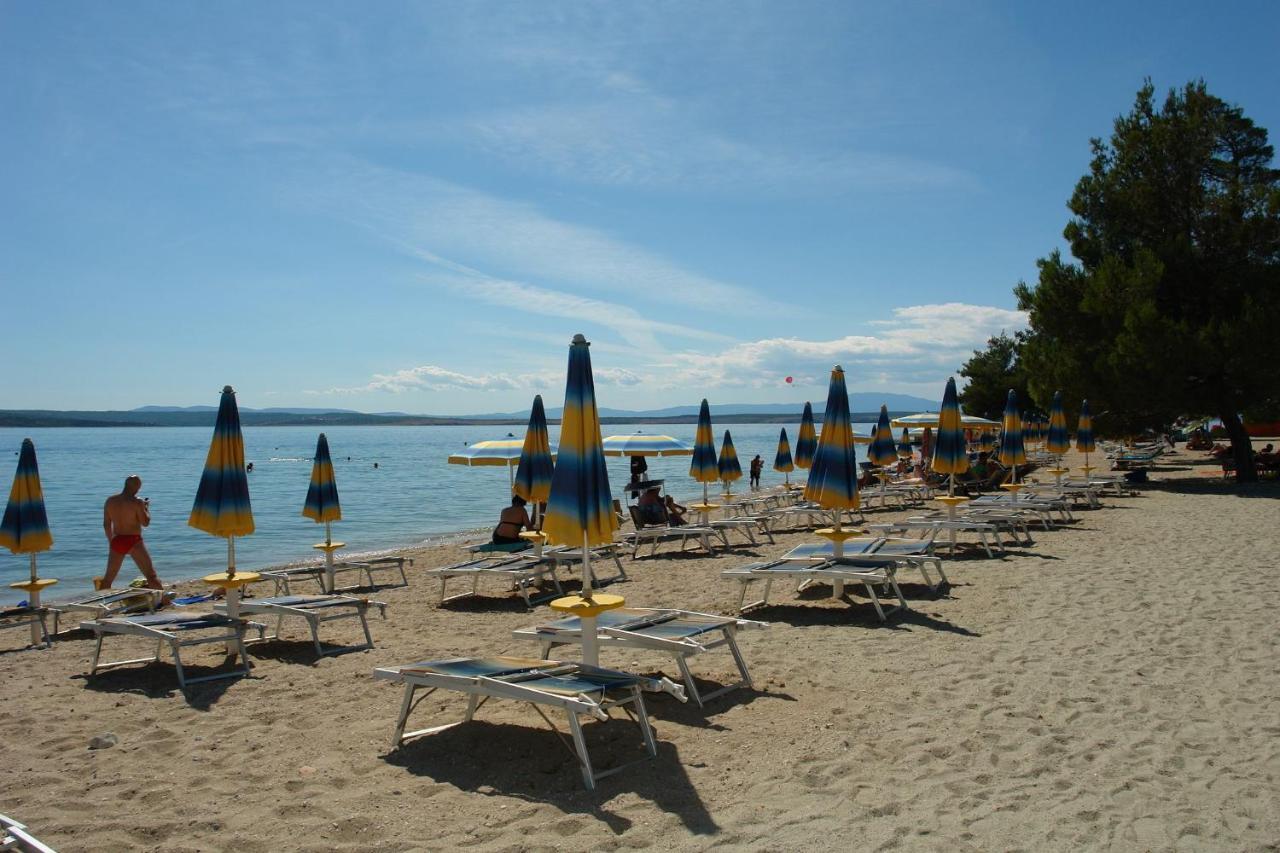 Apartments Artan Crikvenica Exterior foto